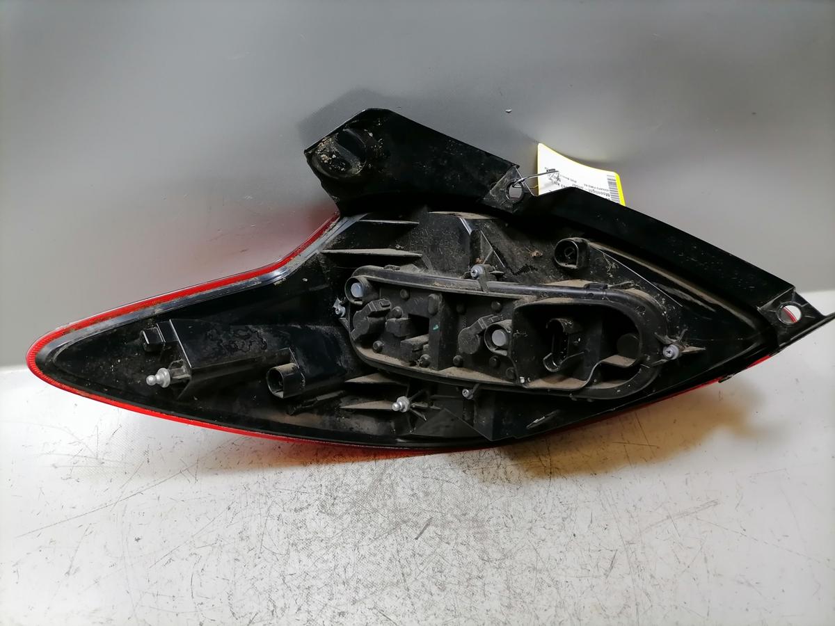 Ford Ka 2 RU8 original R&uuml;cklicht R&uuml;ckleuchte Schlussleuchte rechts Bj.2012